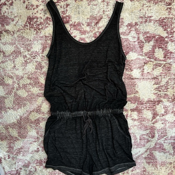 S/XS dress and romper bundle - Picture 4 of 7